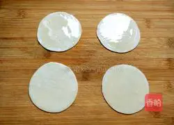 Illustration of how to make dumpling skin scallion pancakes 8