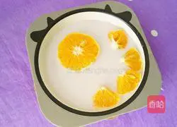 Illustration of how to make strawberry, orange, milk and sago 11