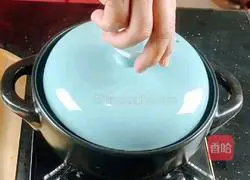 Illustration of how to make Coke Chicken Wings with Noodles 12