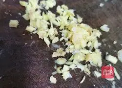 Illustration of how to make zucchini and pork vermicelli dumplings 8