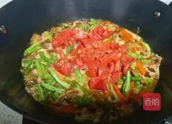 Illustration of how to make braised beans and noodles 10