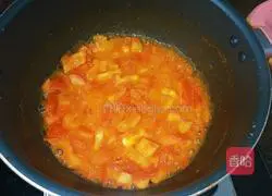 Illustration of how to make tomato and egg drop soup 7
