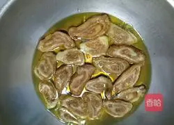 Illustration of making homemade cat ears snacks 15