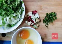 Illustration of how to make fried noodles with eggs 3