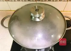 Peanut Lotus Root Pork Rib Soup Recipe Illustration 9