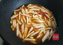 Illustration of how to make tomato shredded pork and wild rice soup 12