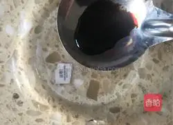 Illustration of making Yangchun noodles 4