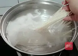 Illustration of Braised Pork Ribs Noodles 10