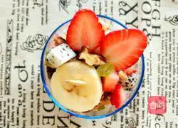 Fresh Fruit Oatmeal Yogurt Cup Recipe Illustration 7