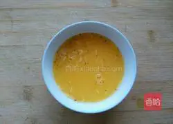 Illustration of how to make steamed eggs with dried shrimps 4