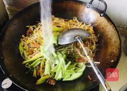 Illustration of Homemade Steamed Noodles 6