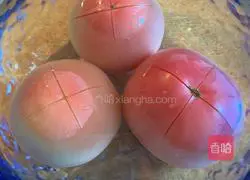 Illustration of how to make tomato and egg gada soup 2