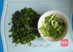 Illustration of how to make leek noodles 3