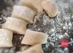 Illustration of how to make meat buns 11