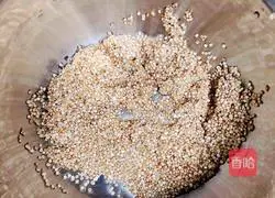 Recipe for making red date, quinoa and chickpea milk 3