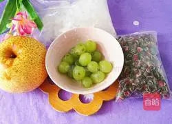 Illustration of how to make grape pear and rose tea 1