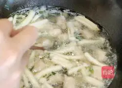 Low-calorie spinach soup recipe 4