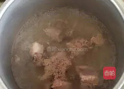 Illustration of how to make pork ribs and radish soup 3