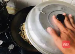 Illustration of Braised Pork Noodles 12