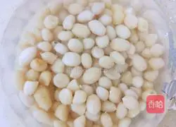Illustration of how to mix spinach with peanuts 7