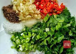 Illustration of how to make spicy duck gizzards 5