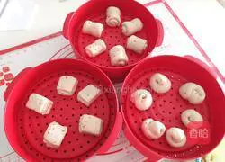 Illustration of how to make Swiss roll steamed buns 13