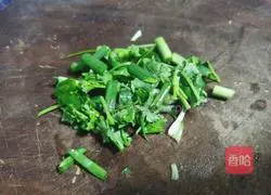 Illustration of how to make mushroom meat soup 6