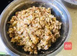 Illustration of how to make pickled cabbage dumplings 12