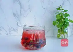 Illustration of how to make sweet and sour blueberry drink 9