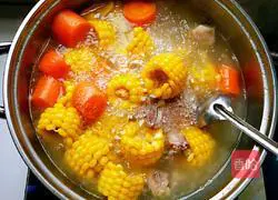 Corn, Carrot and Spare Ribs Soup Illustration 6