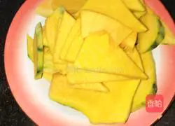 Illustration of how to make pumpkin steamed buns 1