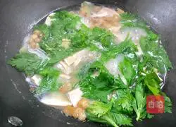 Illustration of how to make lard tofu soup 14