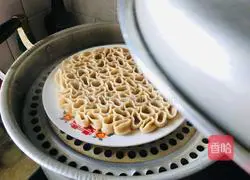 Illustration of how to make oatmeal rolls 2