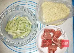Stewed Noodles with Spare Ribs and Kidney Beans Illustration of how to do it 1