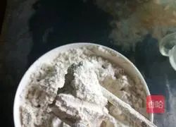 Illustration of homemade low-gluten flour 4