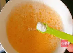 Illustration of how to make shredded pork and egg custard 3