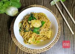 Illustration of how to make fried noodles with eggs 11