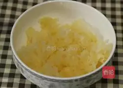 Pumpkin Tremella Soup Recipe Illustration 3