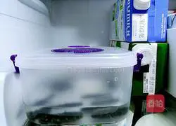 How to soak dried sea cucumber#New Year's Eve dinner recipe illustration 3