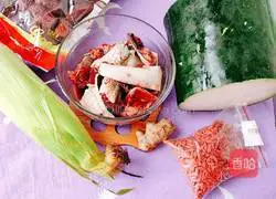 Corn, red dates, winter melon and fish soup Illustration of how to do it 1