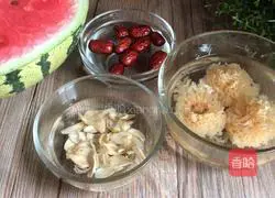 Illustration of how to make Baiyi Tremella Soup 1