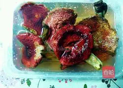 Illustration of how to make red mushroom stewed chicken 3