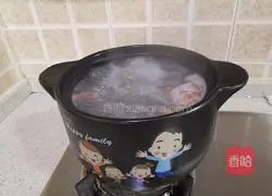 Lotus Root Peanut Pork Ribs Soup Illustration 7