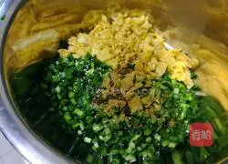 Chives and egg pancakes Practice illustration 6