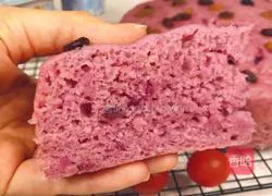 Red dates Illustration of how to make yogurt and purple sweet potato cake 21