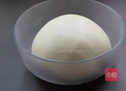 Illustration of how to make shredded onion and bacon shredded buns 6