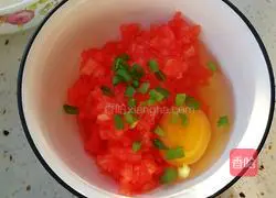 Illustration of how to make tomato egg pancake 4