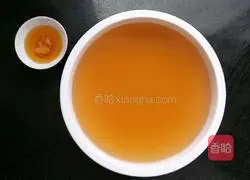 Illustration of how to make hawthorn green tea drink 4