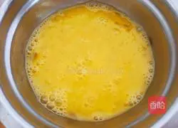 Illustration of how to make tomato and egg noodle soup 4