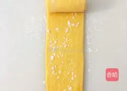 Illustration of how to make pumpkin rolls 8